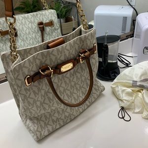 Michael kors large satchel